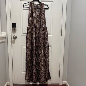 Sleeveless Leopard Print Maxi Dress with sexy side slits